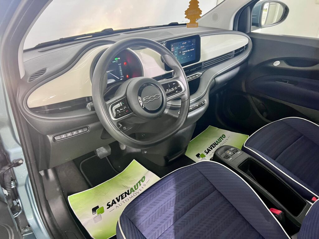 2edc2e6f-c49d-4b83-8f42-e7d735d8975a